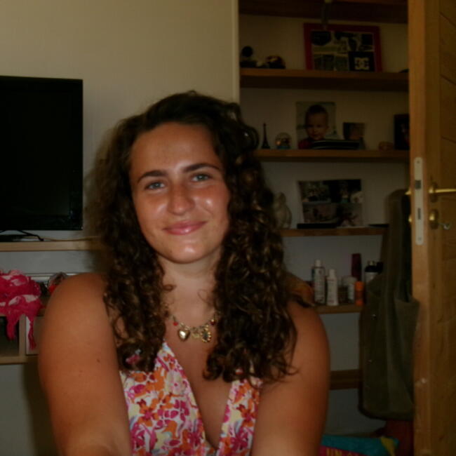 Babysitter in Bouc-Bel-Air: Marilou