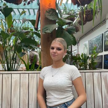 Babysitter in Perth: Erin