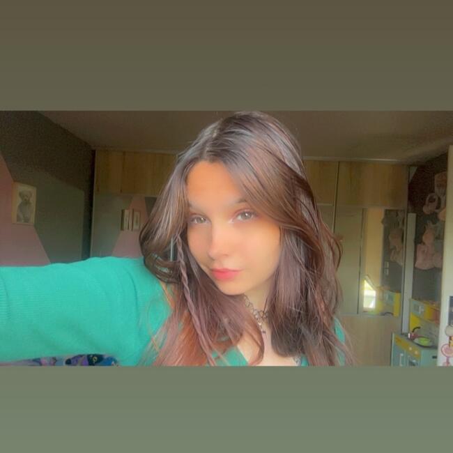 Babysitter in Amiens: Lola