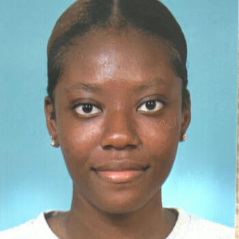 Babysitter in Cachan: Karine