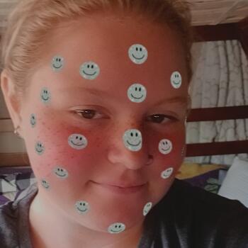 Baby-sitter in Airdrie: Lacey