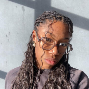 Babysitter in Saint-Laurent-de-Condel: Akébié