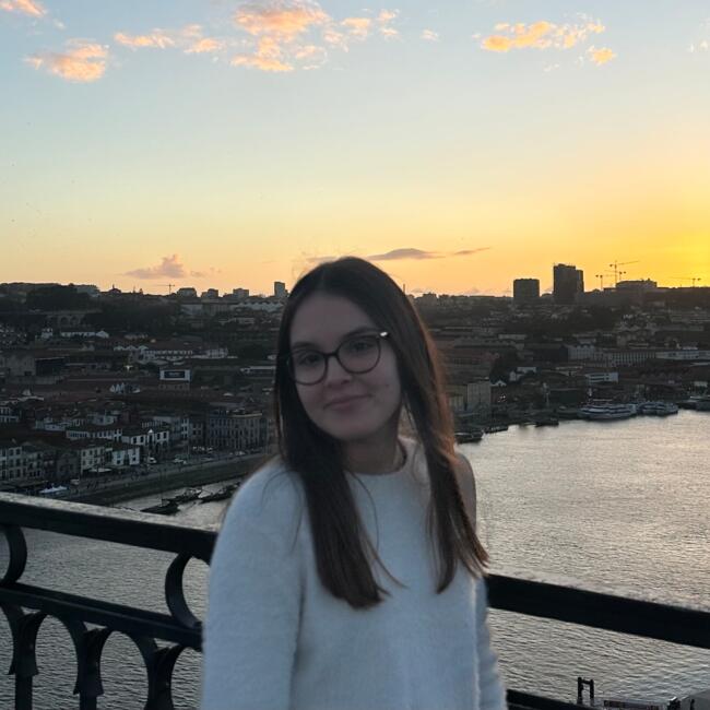 Babysitter em Coimbra: Ana