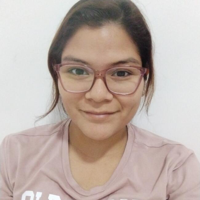 Babysitter in Monzón: Tania