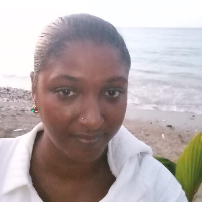 Babysitter in Kingston: Alicia