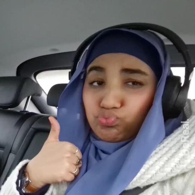 Baby-sitter in Levallois-Perret: Aya