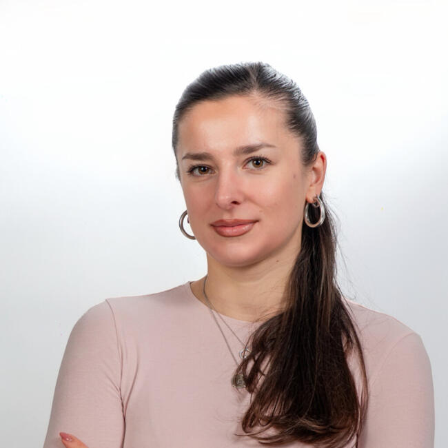 Babysitter in Paris: Arianna