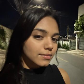 Babysitter in Goiânia: Thais