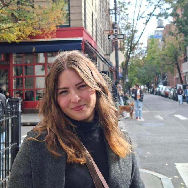 Babysitter in Botucatu: Julia