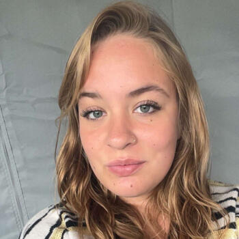 Babysitter in Herbeumont: Marion