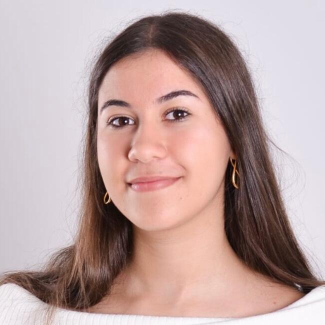 Babysitter in Tres Cantos: Laura