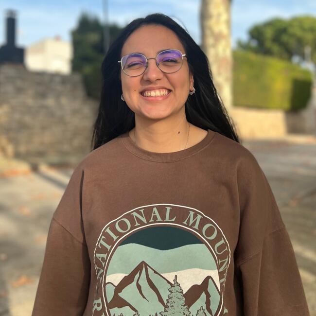 Babysitter in Prague: Asmaa