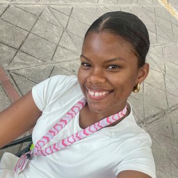 Niñera en Santo Domingo (Distrito de Santo Domingo): Yeiberlyn Brito