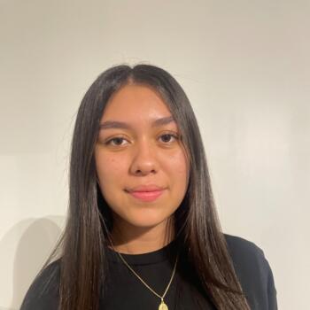 Babysitter in Montreuil: Isabela