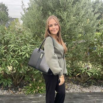 Babysitter in Baugé-en-Anjou: Emma