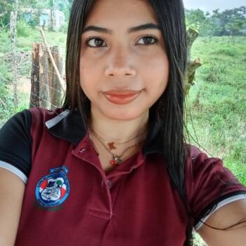 Babysitter in Mata de Plátano: Carla