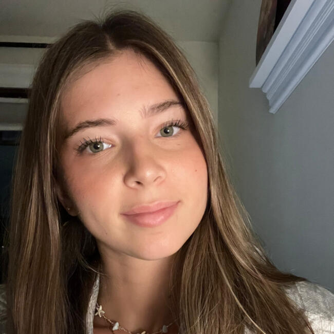 Baby-sitter in Vancouver: Sophia