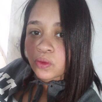 Babá em Embu das Artes: ERICA