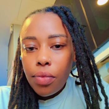 مربية أطفال دبي: Vigie