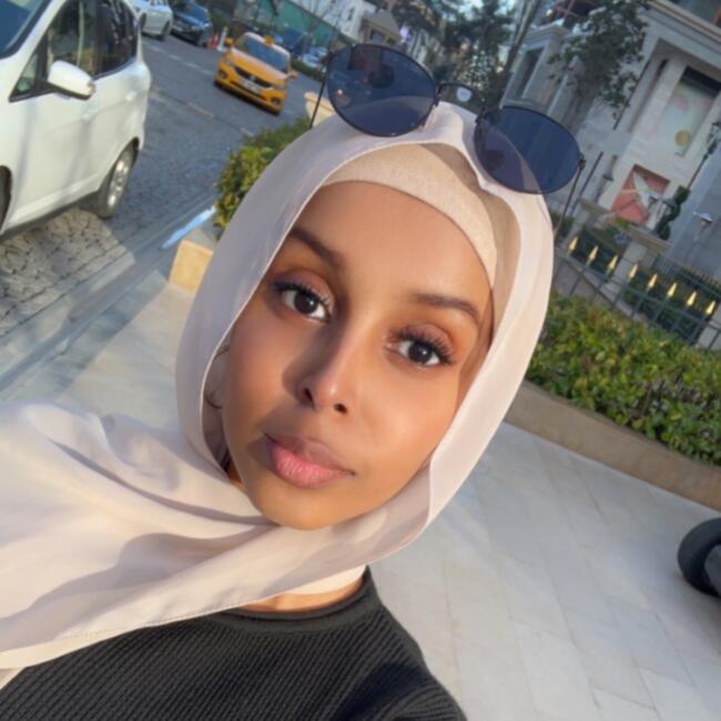 Babysitter in Amberloup: Khadra X