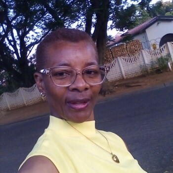 Babysitter Kempton Park: Emily