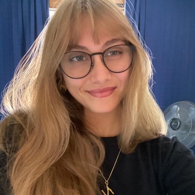 Babysitter in Milan: Nora