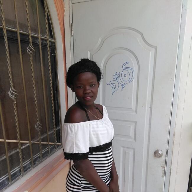 Babysitter in Pantanal: Angela