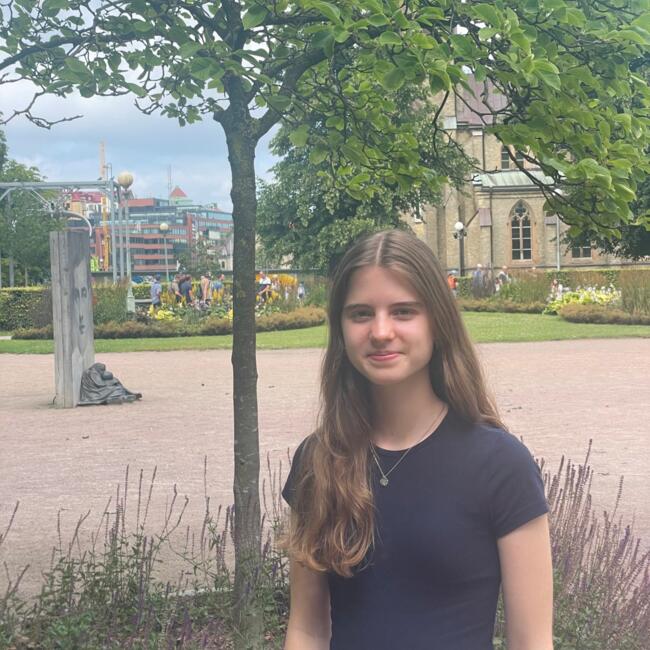 Babysitter in Zürich: Aline