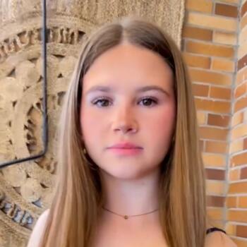 Canguro en Pozuelo de Alarcón: Cristina