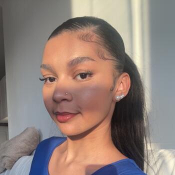 Babysitter in Sotteville-lès-Rouen: Lyzzie