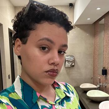 Babysitter em Coimbra: Uhenya