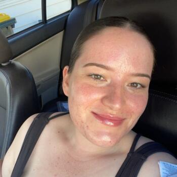 Babysitter in Porirua: Emerald