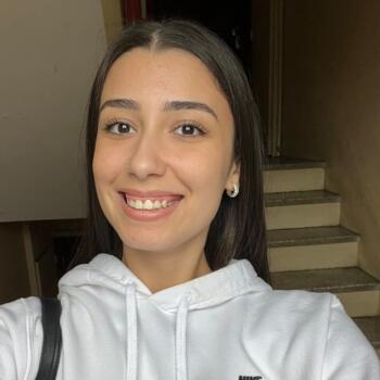 Babysitter in Les Pavillons-sous-Bois: Melina