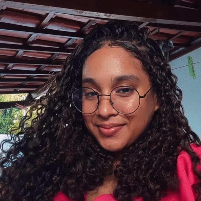 Babá em Rio Largo: Mariana