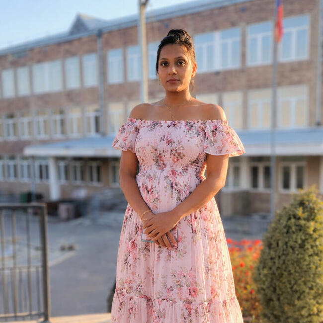 Babysitter in Yerevan: Shehnaz