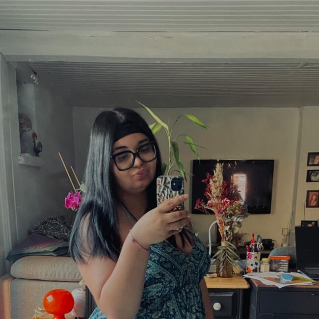 Babysitter in Sury-le-Comtal: Lilou