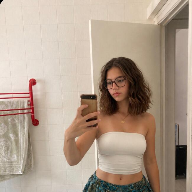 Babysitter in Toulouse: Hannah