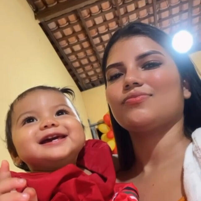 Babysitter in Ananindeua: Adrielly