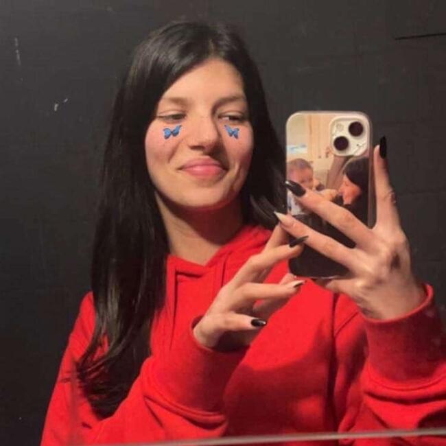 Babysitter in Lessines: Leila