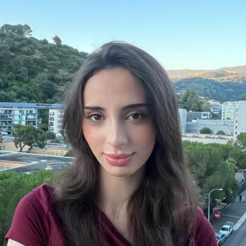 Babysitter in Nice: Douaa
