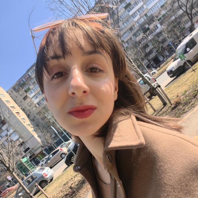 Babysitter in Bucharest: Sînziana