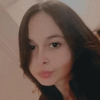 Babysitter in Orange Park: Leidy Laura