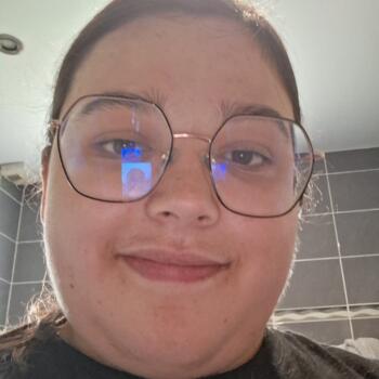 Baby-sitter Arçonnay: Lola