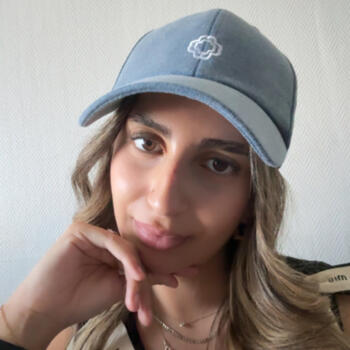 Babysitter in Grenoble: Cherazed