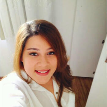 Babá Duque de Caxias: Caroline