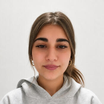 Babysitter Luton: Amina