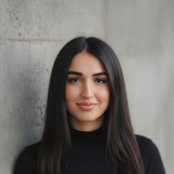 Babysitter Montreuil: María