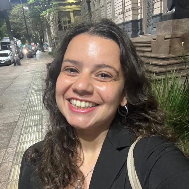 Babysitter in Montevideo: Lucia