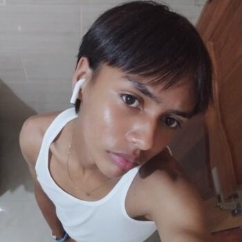 Babysitter Genova: Eydrian Sebastián