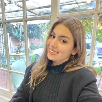 Babysitter in Linares: Crishma